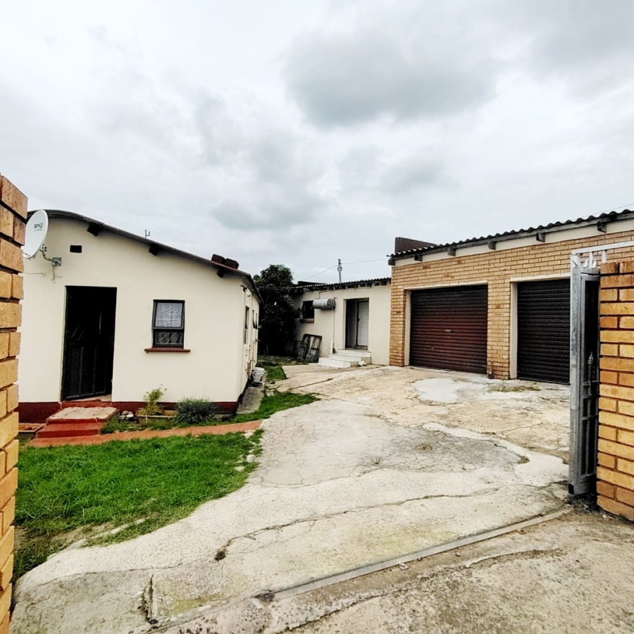 4 Bedroom Property for Sale in Mdantsane Eastern Cape